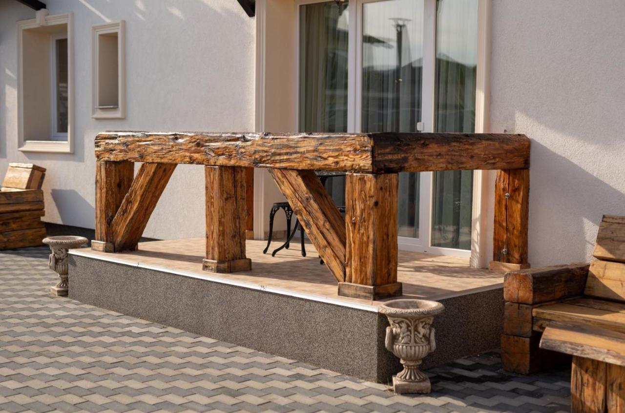 Boutique Vila كريستيان المظهر الخارجي الصورة